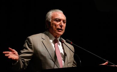 Rio de Janeiro - O presidente Michel Temer discursa na cerimônia de posse do novo  presidente do Banco Nacional do Desenvolvimento Econômico e Social (BNDES), Dyogo Oliveira (Tânia Rêgo/Agência Brasi)