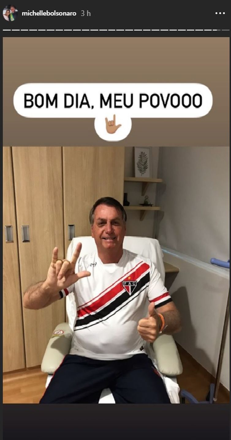 Presidente Jair Bolsonaro após cirurgia de retirada de cálculo na bexiga