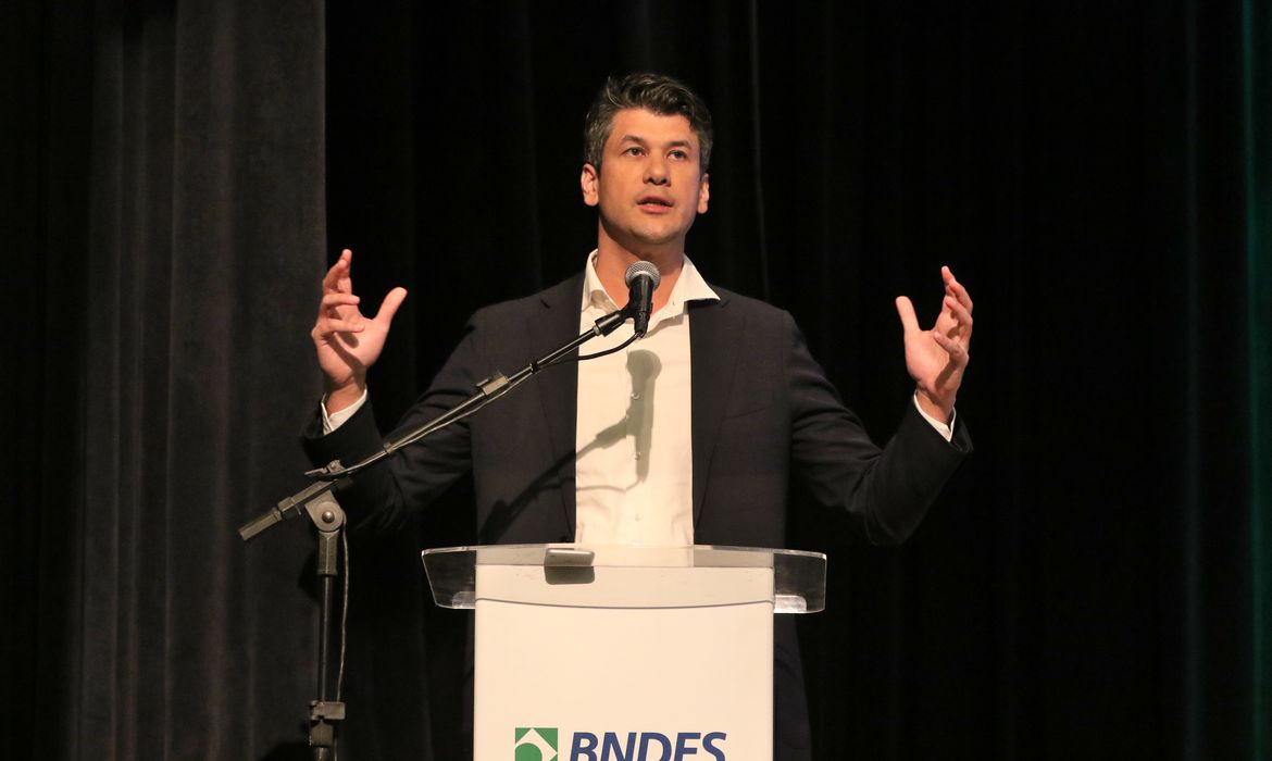 O presidente do Banco Nacional de Desenvolvimento Econômico e Social (BNDES), Gustavo Montezano, discursa durante a abertura do BNDES Day