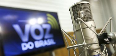 A Voz do Brasil traz os principais fatos que marcaram o dia na política