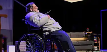 Peça A Baleia, estrelando José de Abreu 