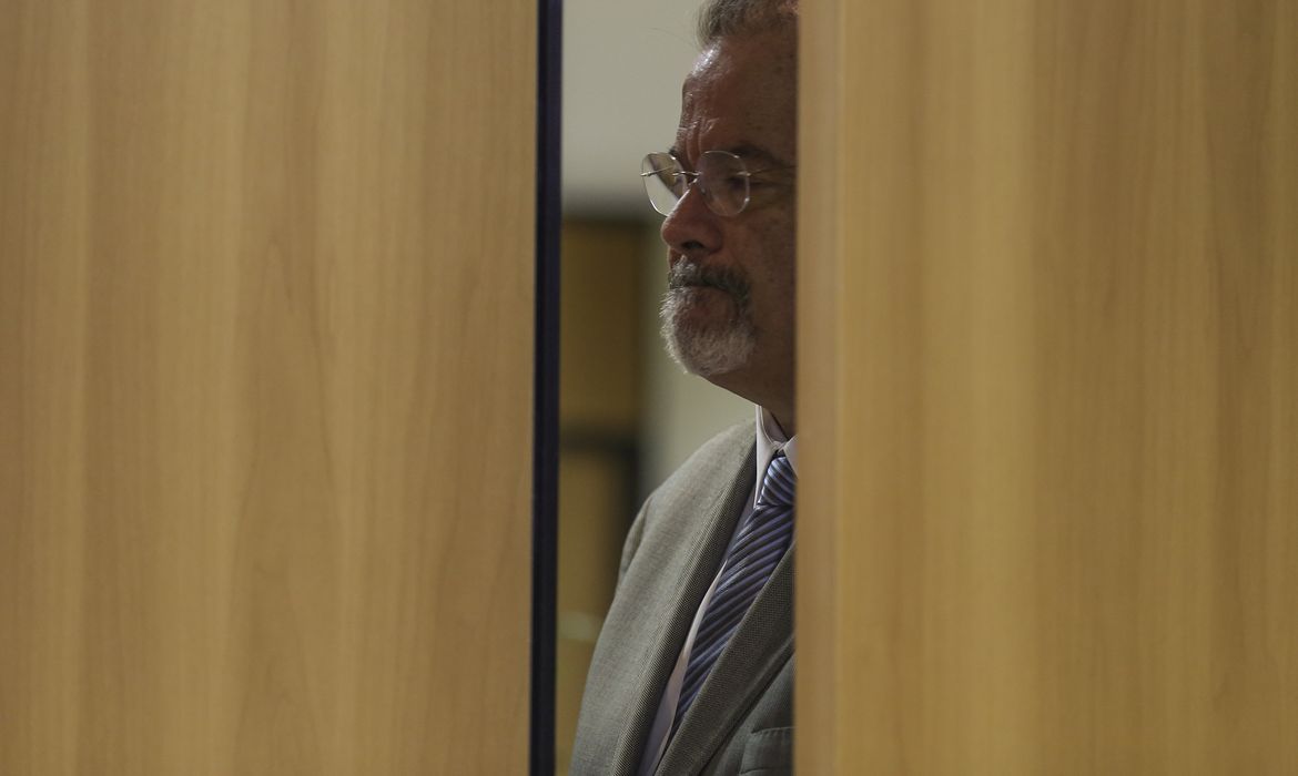 O ministro da Segurança Pública, Raul Jungmann fala durante entrevista coletiva sobre o caso da vereadora Marielle Franco e do motorista Anderson Gomes.