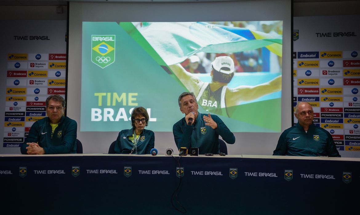 Rio de Janeiro - Diretor de Esportes e gerentes setoriais do Comitê Olímpico Brasileiro apresentam as instalações do Centro de Capacitação Física do Exército, que serão usadas nos Jogos Olímpicos e Paralímpicos  (Tomaz Silva/Agência Brasil)