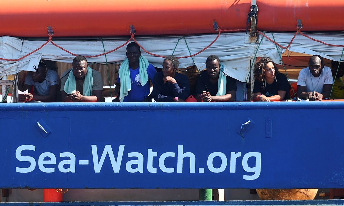 migrantes, Itália, Sea Watch REUTERS/Guglielmo Mangiapane