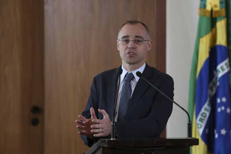 O advogado-geral da União, André Mendonça, participa do lançamento da Estratégia Nacional Integrada para a Desjudicialização da Previdência Social, no Supremo Tribunal Federal (STF)
