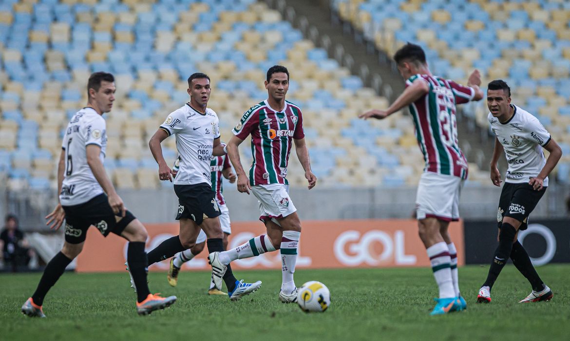 Fluminense, Corinthians, brasileiros
