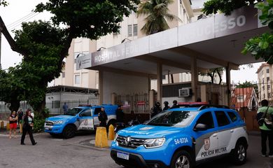 Rio de Janeiro (RJ), 19/10/2024 - Policiais militares atuam na retirada de manifestantes do Hospital Federal de Bonsucesso, na zona norte da cidade, para que nova direção assuma. Foto: Tânia Rêgo/Agência Brasil