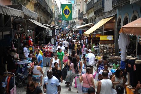 saara - Rio tem primeiro dia útil de reabertura do comércio de rua