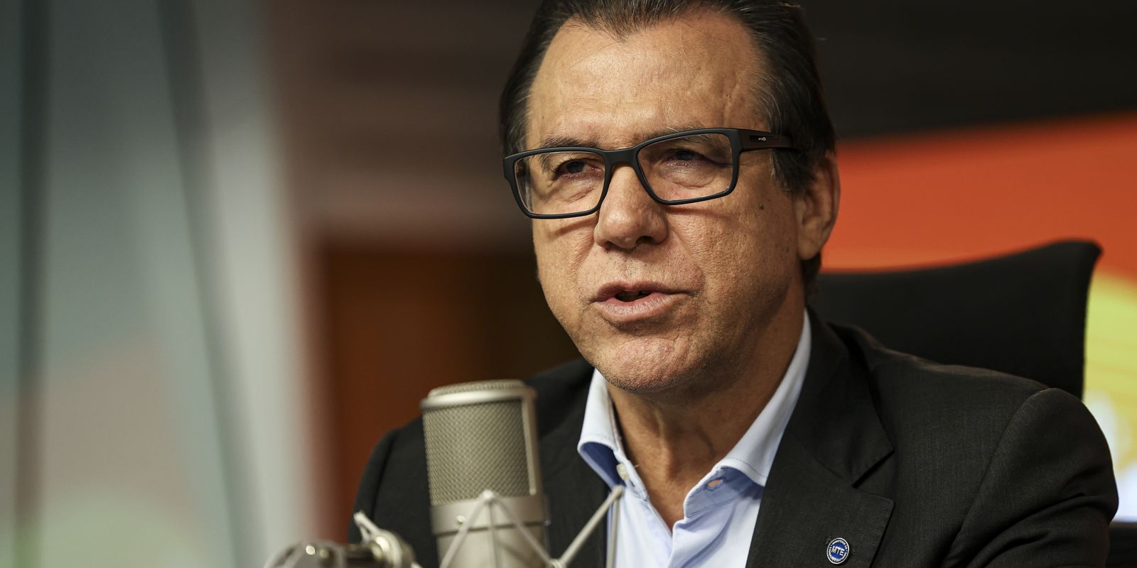 Ministro diz que “há condições” para aprovação de fim da escala 6×1