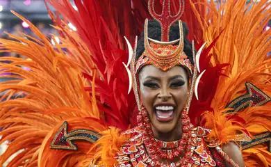 São Paulo (SP), 01/03/2025 - Carnaval 2025 - Sambódromo do Anhembi, desfile do Grupo Especial - Escola de Samba Vai-Vai.   Foto: Paulo Pinto/Agência Brasil