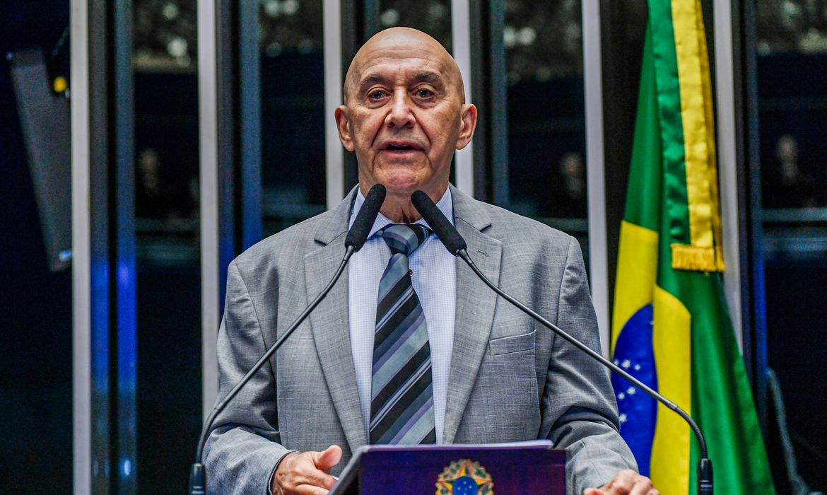 Brasília 24/06/2024 - Plenário do Senado Federal durante sessão deliberativa ordinária. À tribuna, em discurso, senador Confúcio Moura (MDB-RO). Foto: Jefferson Rudy/Agência Senado