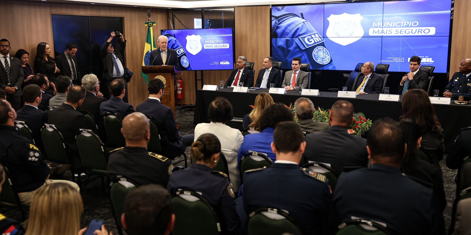 Programa prevê R$ 170 milhões de investimento em guardas municipais