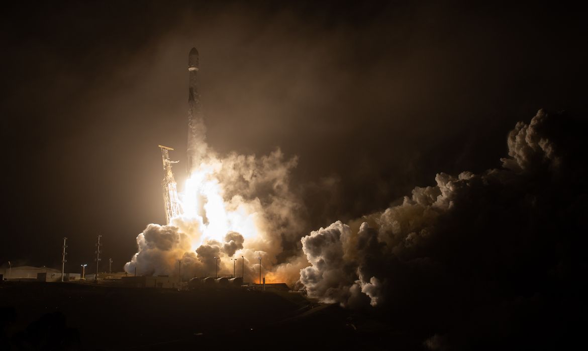 SpaceX Launch DART First Test Mission to Defend Planet Earth
