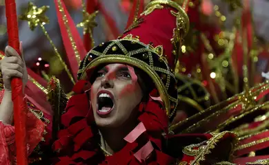 Rio de Janeiro (RJ), 11/02/2024 - Desfile da escola de samba Unidos do Porto da Pedra, do Grupo Especial do carnaval carioca, no Sambódromo da Marquês de Sapucaí. Foto: Tânia Rêgo/Agência Brasil