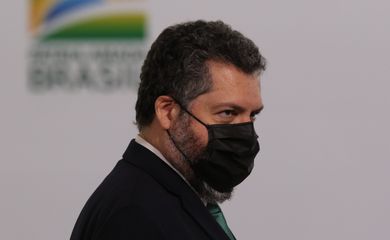 O ministro das Relações Exteriores, Ernesto Araújo, participa do lançamento da retomada do turismo no Palácio do Planalto
