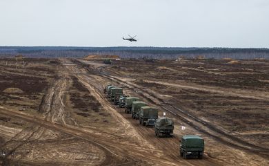 Exercícios militares de forças da Rússia e de Belarus