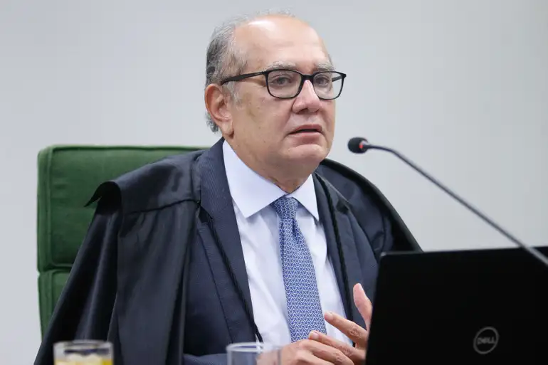 Ministro Gilmar Mendes preside sessão da 2ª turma