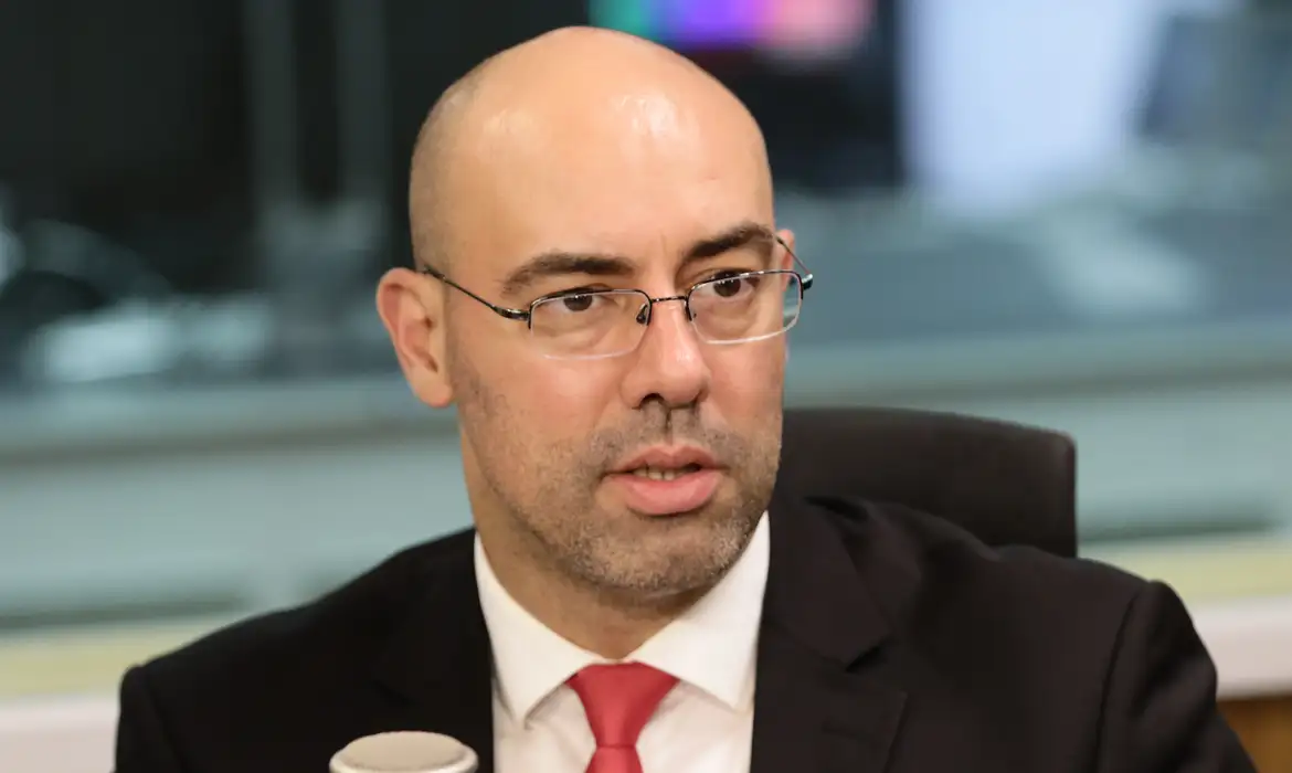8 de janeiro: Anderson Torres só avisou de viagem na véspera, diz réu