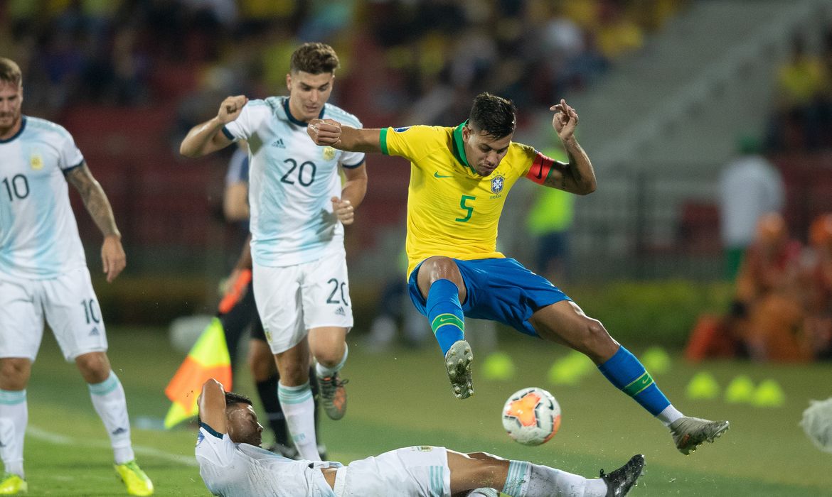 Brasil x Argentina pelo último jogo do Pré-olímpico da Colômbia. Bruno Guimarães