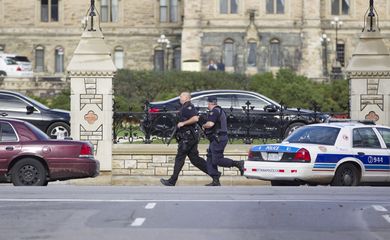 Parlamento do Canadá é isolado após tiroteio (Agência Lusa/Direitos Reservados)