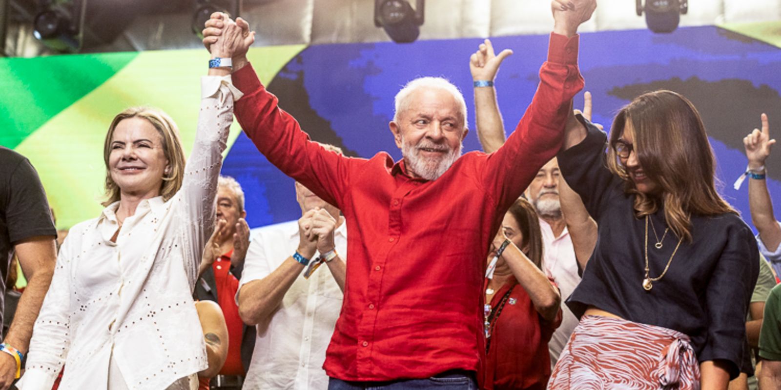 Em evento dos 45 anos do PT, Lula pede defesa da democracia Em evento dos 45 anos do PT, Lula pede defesa da democracia