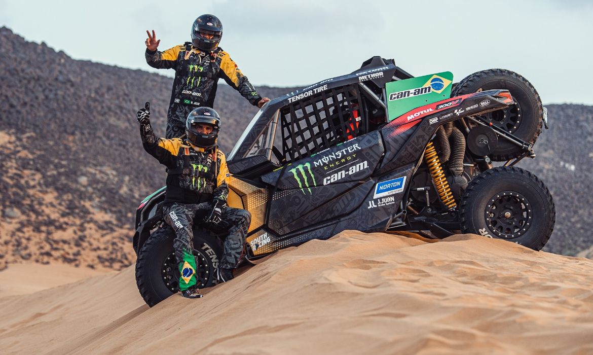 Reinaldo Varela e Maykel Justo venceram últimas das 12 etapa do rali Dakar 2021
