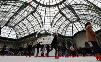 Grand Palais em Paris
 26/12/2019   REUTERS/Gonzalo Fuentes