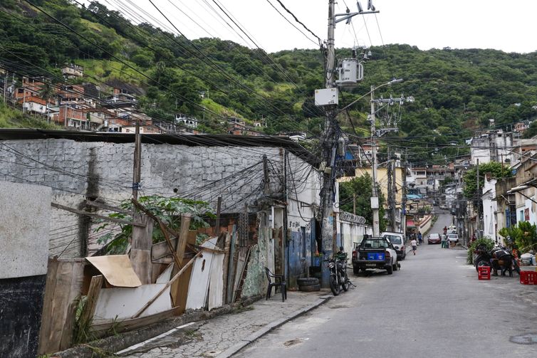 Rio de Janeiro (RJ) 26/03/2024 – Morro do Andaraí, atendido pelo programa Favela Bairro, que completa 30 anos. Foto: Fernando Frazão/Agência Brasil