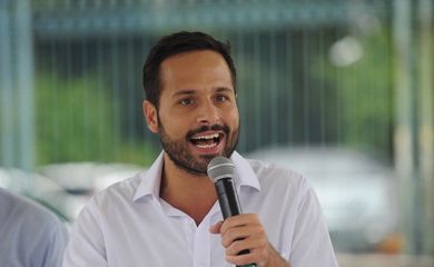 Abertura da exposição itinerante 450 Maneiras de Amar o Rio, que faz parte das comemorações dos 450 anos da cidade. Na foto: o secretário municipal de cultura, Marcelo Calero (Tomaz Silva/Agência Brasil)