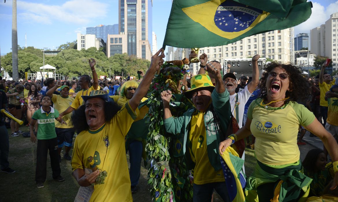 Dia de jogo do Brasil na Copa: Confira como fica o funcionamento dos  serviços estaduais nesta sexta – Metro World News Brasil