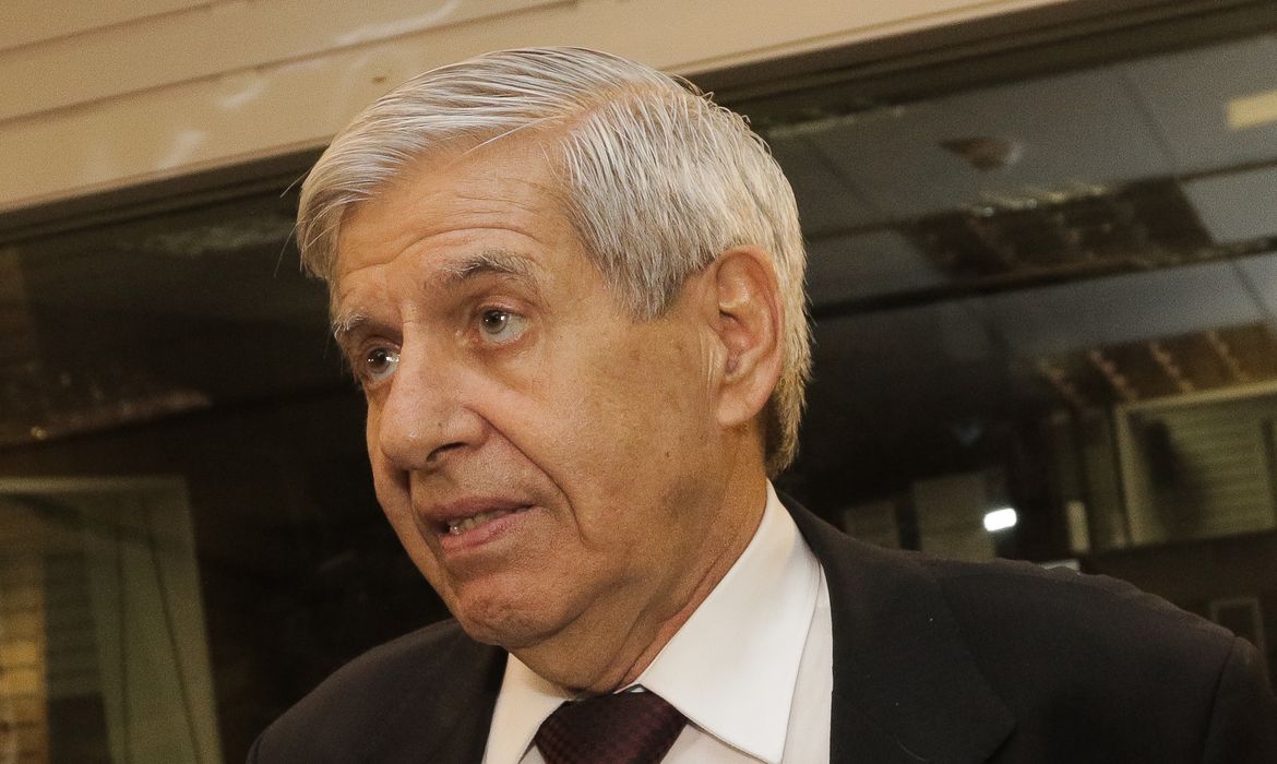 Ministro Augusto Heleno vai à EBC e reforça importância da ...