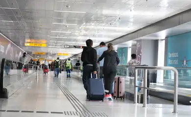 Passageiros no terminal 3 do Aeroporto Internacional de Guarulhos.