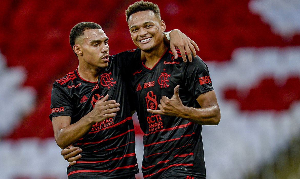 Flamengo vence Macaé no campeonato carioca em 06/03/2021