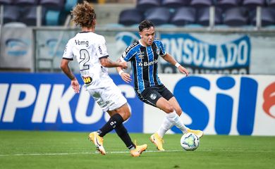 Grêmio arranca empate em 1 a 1 com Atlético-MG em Porto Alegre, em 20/01/2021