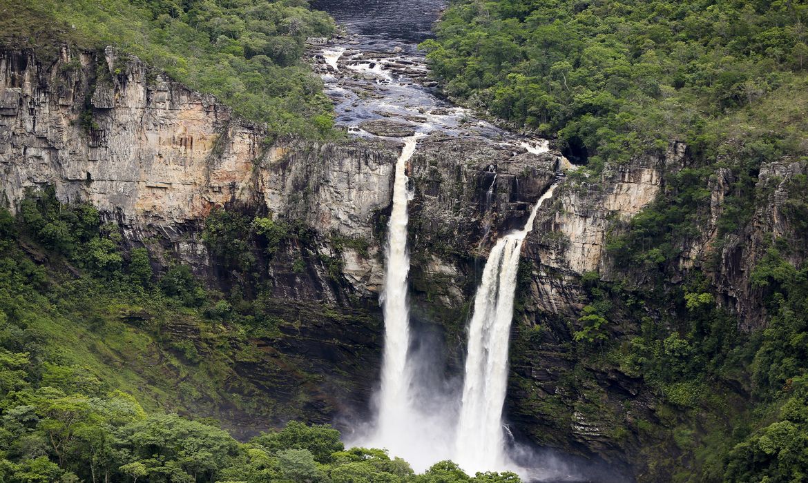 Alto Paraíso de Goiás (GO) - Vista dos Saltos do Rio Preto, a partir do Mirante da Janela, área que faz parte da proposta de ampliação do Parque Nacional da Chapada dos Veadeiros (Marcelo Camargo/Agência Brasil)
