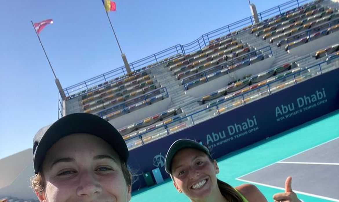 Stefani e Carter vencem primeiro WTA de 2021, em Abu Dhabi - tênis