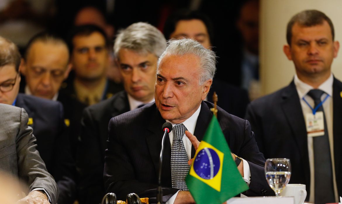 O presidente Michel Temer participa da LIII Cúpula dos Chefes de Estado do Mercosul e Estados Associados, em Montevidéu (Uruguai). 