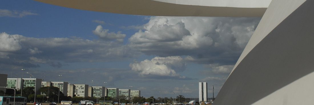 Museu Nacional de Brasília, obra recente de Niemeyer na capital