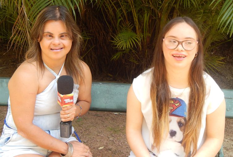 Atriz Joana Mocarzel é entrevistada por Fernanda Honorato, relembra sua primeira entrevista para o programa e conversa sobre carreira e inclusão