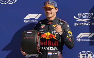 Ferrari lidera treinos no GP da Holanda, Red Bull tem dificuldades