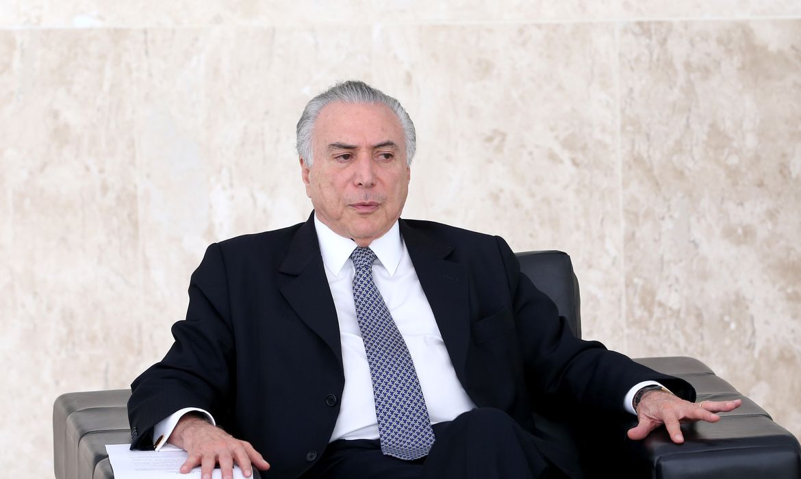 Brasília - O presidente interino Michel Temer participa de cerimônia de recebimento de credenciais de embaixadores estrangeiros residentes em Brasília (Wilson Dias/Agência Brasil)
