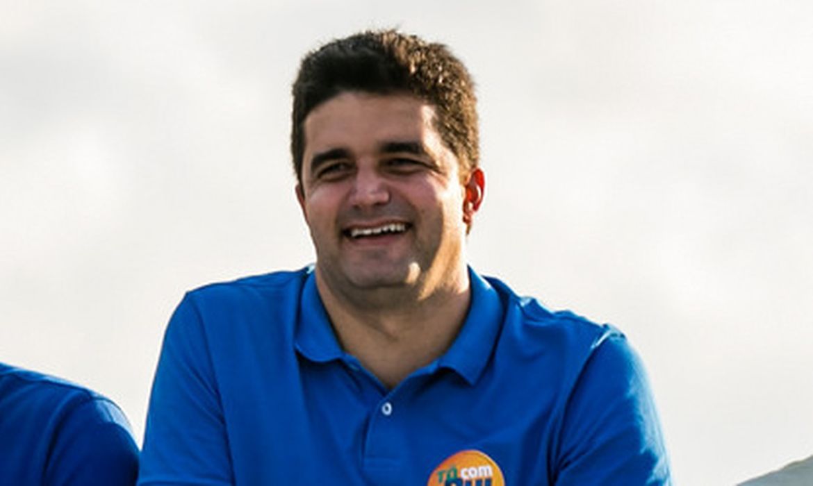 Rui Palmeira é eleito prefeito de Maceió