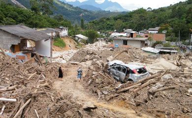deslizamentos de terra no Rio