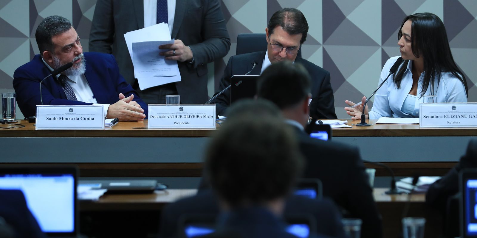 Abin produziu 33 alertas sobre atos golpistas entre 2 e 8 de janeiro 3 Abin produziu 33 alertas sobre atos golpistas entre 2 e 8 de janeiro