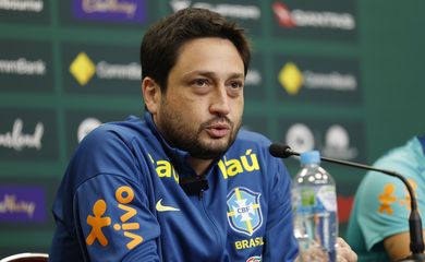 arthur elias, seleção feminina