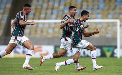 Fluminense, Bahia, brasileiro, lucca