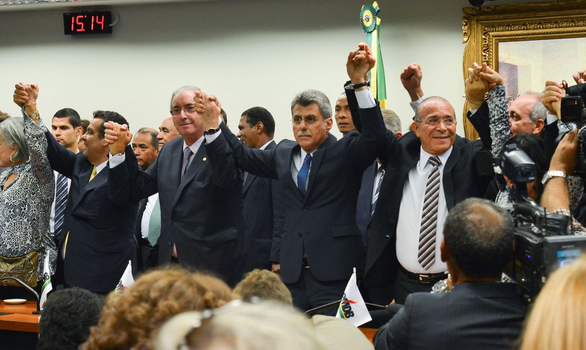 Brasília - Em reunião na Câmara dos Deputados, o Diretório  Nacional do PMDB deixou a base aliada do governo da presidenta Dilma Rousseff  (Fabio Rodrigues Pozzebom/Agência Brasil)