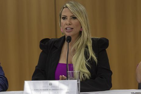 Brasília 21/03/2023 - A delegada do Espirito Santo, Cláudia Dematté, durante coletiva após evento sobre enfrentamento à violência contra a mulher, no ministério da Justiça.
Foto: Antonio Cruz/Agência Brasil