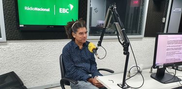 Marcos Sacramento nos estúdios da Rádio Nacional do Rio
