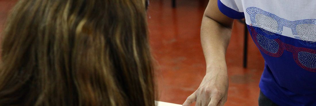 Urnas biométricas registram problemas no Distrito Federal A identificação pelas digitais não está sendo feita com todos os eleitores do Distrito Federal, como era a intenção da Justiça Eleitoral.